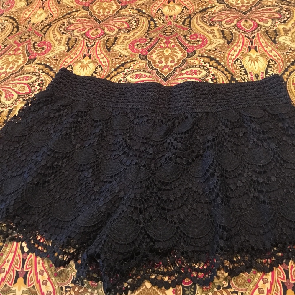 Grayson Lace Shorts Size L